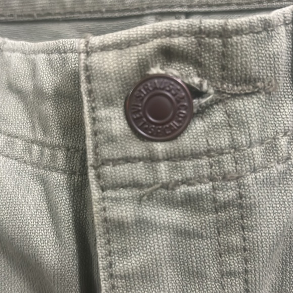 Vintage Levi’s Fatigue Boot Cut women jeans. Army green. - Picture 5 of 10